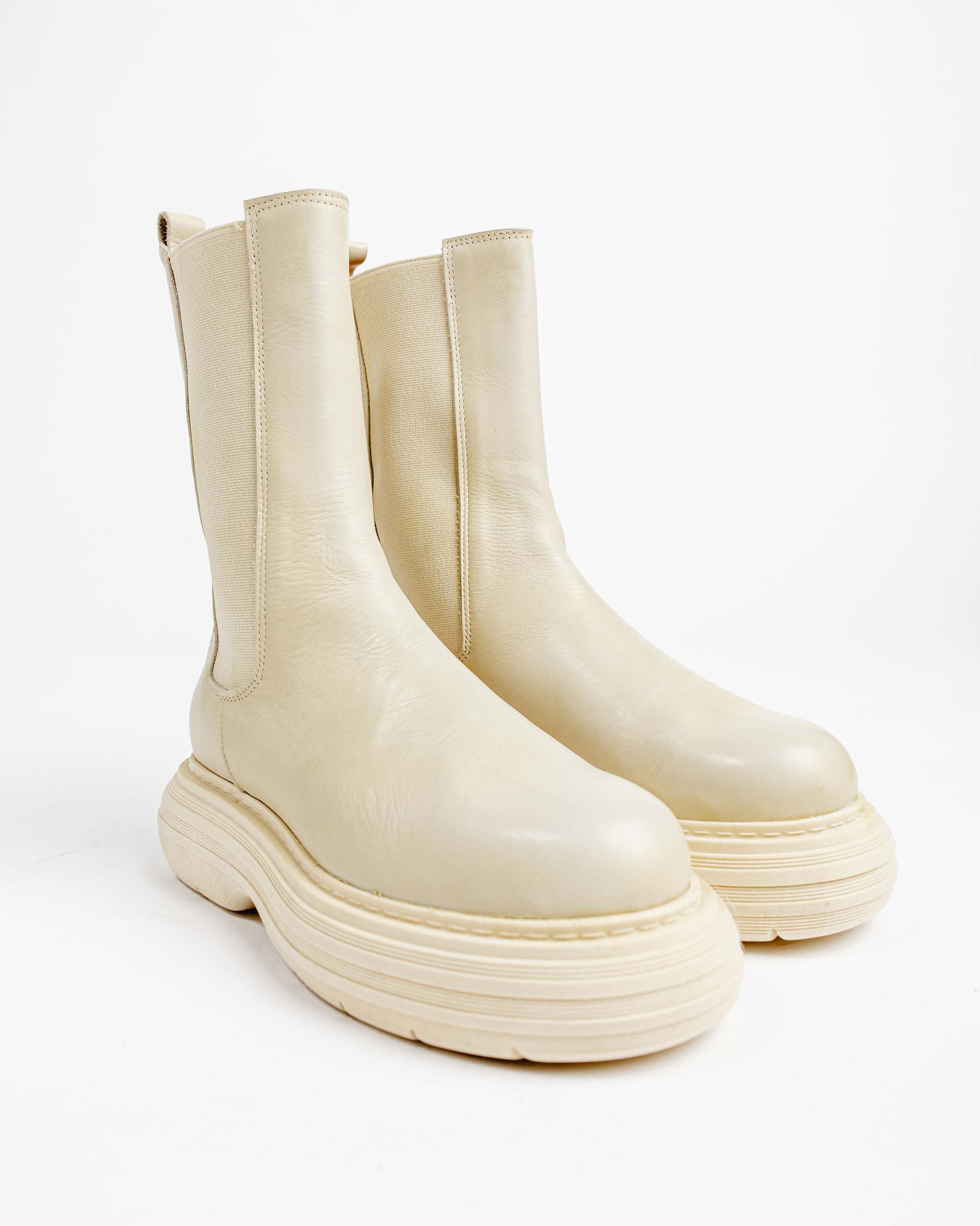 Emma boots - Image 2