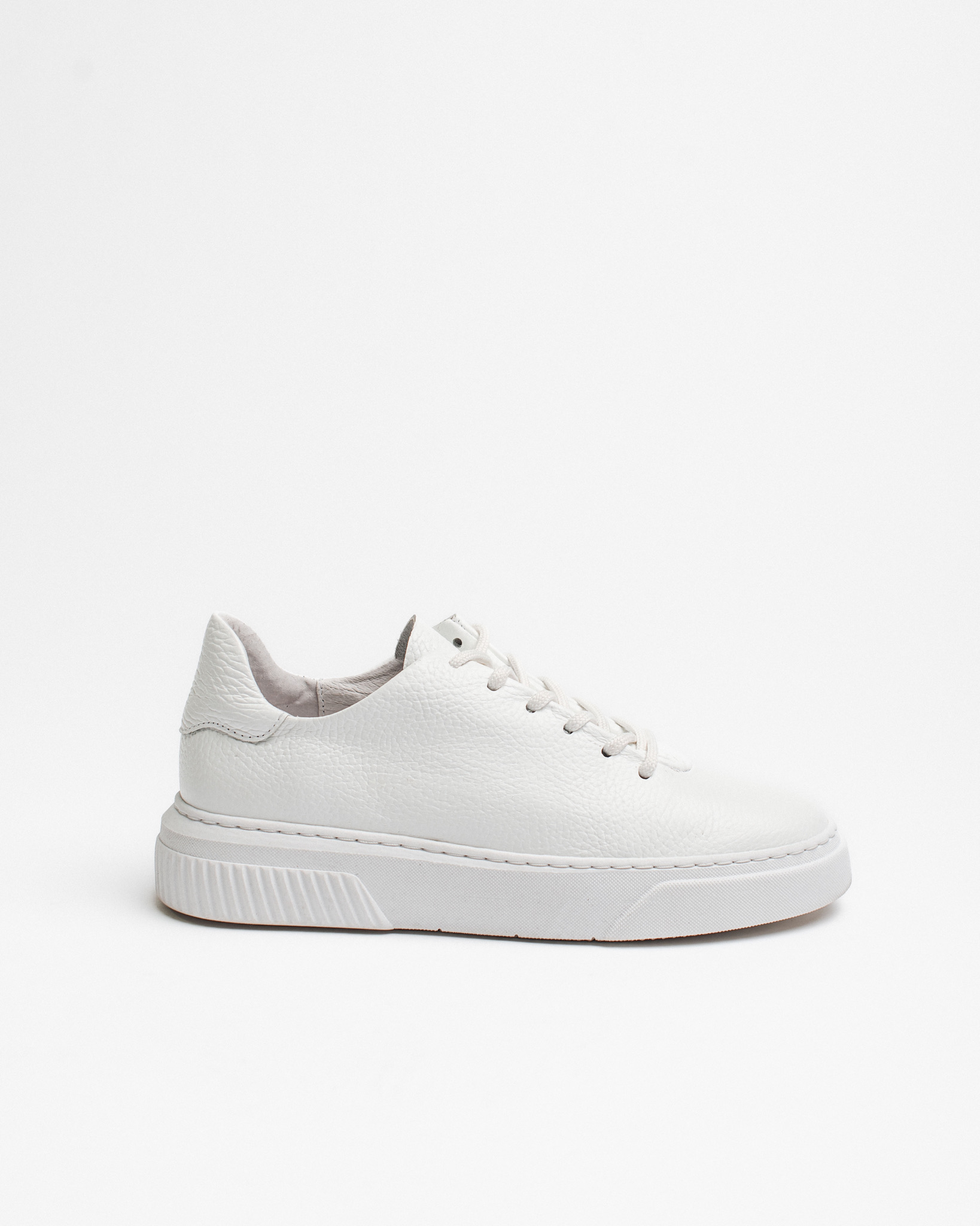 Nessa sneakers